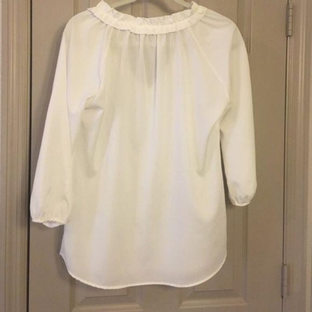 Stitch Fix Renee C White Sheer V Neck Blouse Sz M - Picture 2 of 8